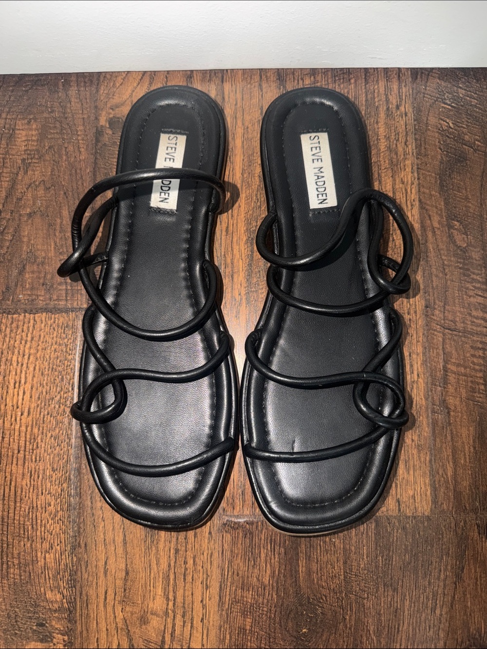 Steve Madden Black Multi-Strap Loop Sandals